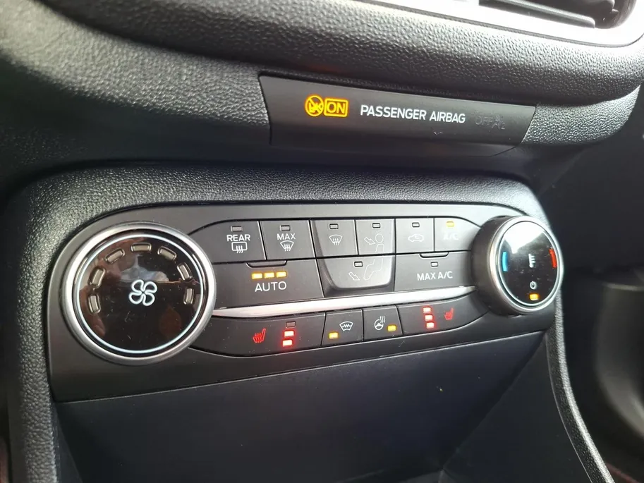 Ford Fiesta 1.0 EcoBoost Hybrid ST-Line X | NL-Auto | 1e Eigenaar | Dealeronderhouden | Winterpack | Camera | B&O Audio | Parkeersensoren | Cruisecontrol | 17' Lichtmetaal | Apple Carplay&Android Auto | Keyless Entry | Draadloos telefoonoplader | Parkeer assistent | 