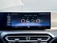 BMW 3 Serie Sedan 318i M-Sport