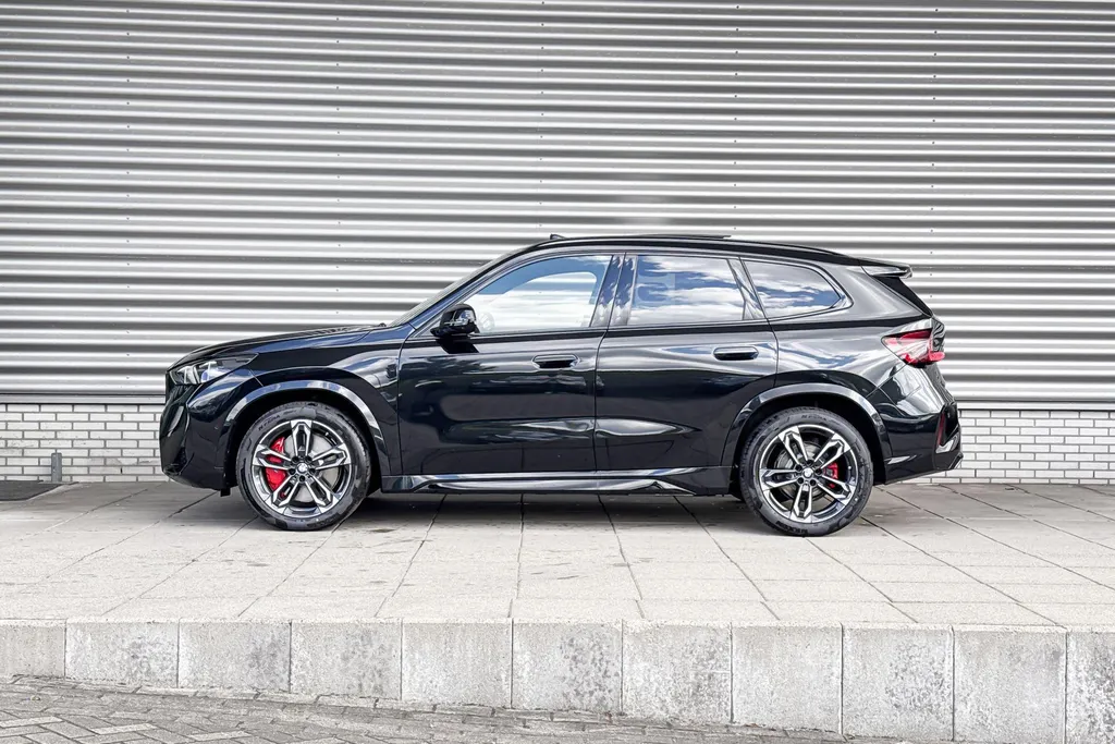 BMW iX1 eDrive20 67 kWh M Sport Edition