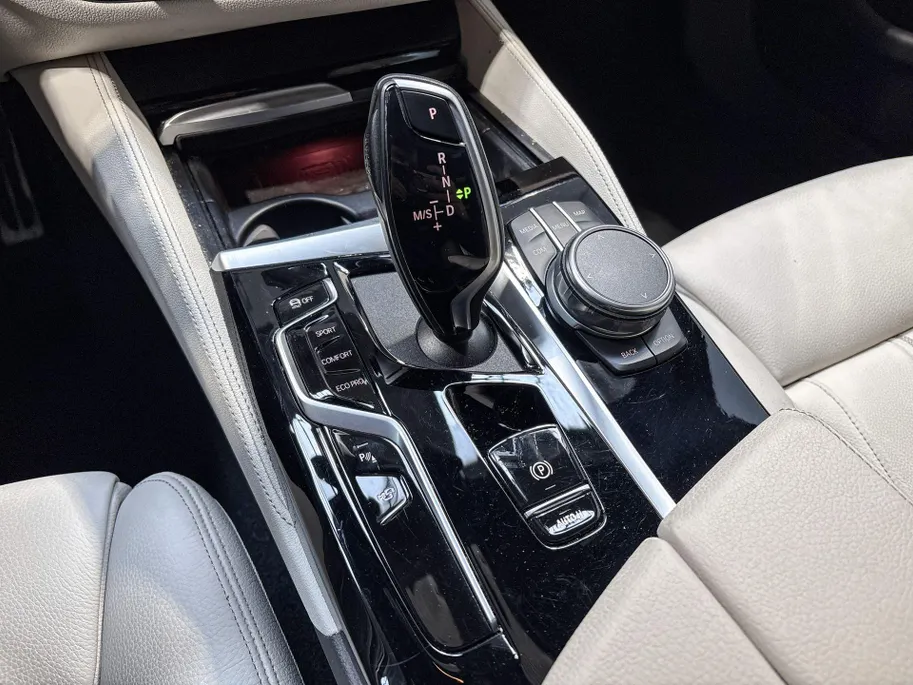 BMW 5 Serie Touring 520i High Executive Edition M Sportpakket