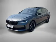Škoda Superb Combi 1.5TSI 150kW/204PK PHEV Sportline DSG · Panoramadak · Apple/Android Car Play · Camera ·  Leder/Alcantara · Trekhaak ·