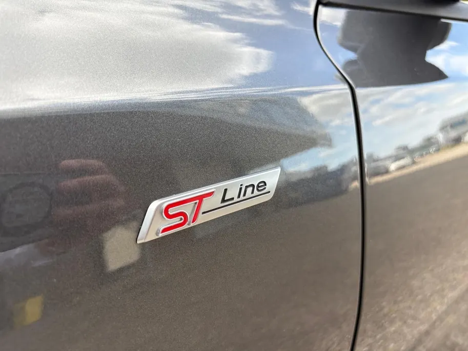 Ford Focus Wagon 1.0 EcoBoost Hybrid ST Line | Betreft Demo Voertuig | Vraag naar de actuele kilometerstand |
