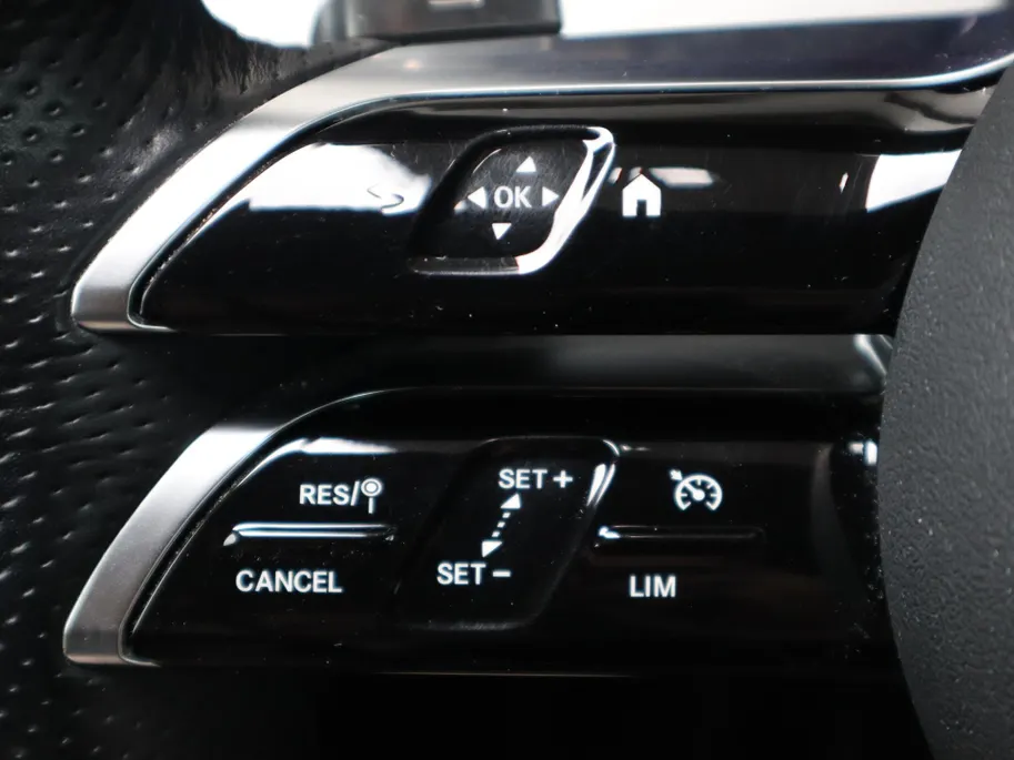 Mercedes-Benz E-Klasse Estate 300 e Business Solution AMG l Keyless l Achteruitrijcamera l Stoelverwarming l Ambiente lichtpakket