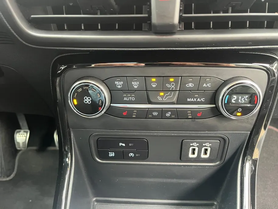Ford EcoSport 1.0 EcoBoost ST-Line Black | Dealer onderhouden | Achteruitrijcamera | Trekhaak | Winter Pack | B&O Sound | Alcantara bekleding | 12 maanden garantie! |