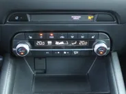 Mazda CX-5 2.0 SkyActiv-G 165 Comfort | Trekhaak | Stoel-/stuurverwarming | Dodehoek detectie | Carplay | Clima | 19' LM | Parkeersensor v+a | LED |
