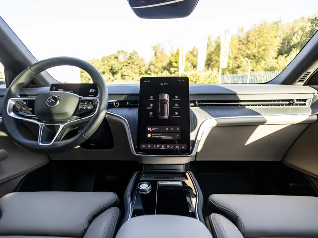 Volvo EX90 Single Motor Core 7p. 104 kWh | Panoramadak | Nieuwstaat | SOH 95% |