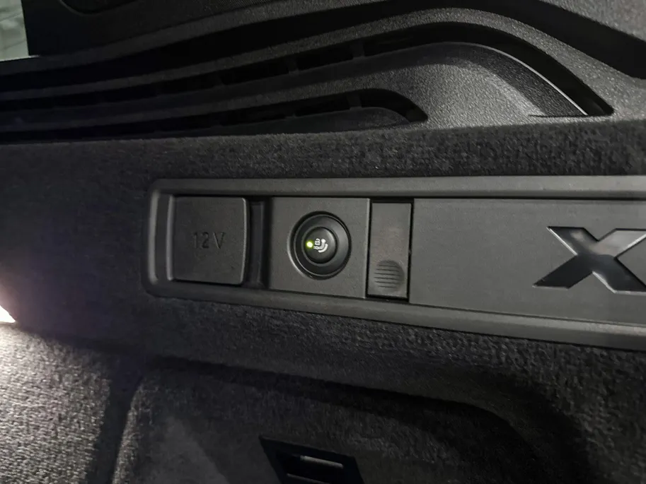BMW X5 xDrive50e Launch Edition