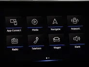 Volkswagen Polo 1.0 TSI 95pk DSG Style · Camera · Apple/Android Car Play · Stoelverwarming · IQ.Light · 15'' Inch ·