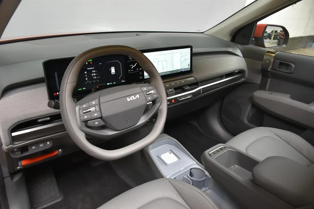 Kia EV3 81,4 kWh 204pk Plus Advanced TREKHAAK