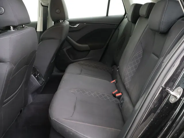 Škoda Kamiq 1.0 TSI Ambition Apple CarPlay | Android Auto