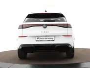 Volkswagen T-Roc R-Line First Edition 1.5 eTSI 150 PK 7 versn. DSG · Electrische achterklep · Achteruitrijcamera · Draadloze telefoonlader · Voorraad OUTLET · Prijs is inclusief inruilpremie ·
