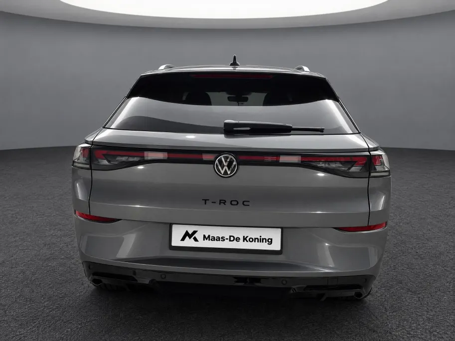 Volkswagen T-Roc 1.5 eTsi 150pk DSG R-Line First Edition · Camera · Wegklapbare Trekhaak · Stoelverwarming · Dodehoek Detectie · Elek. Achterklep · 19'' Inch · Garantie t/m 08-03-2030 of 100.000km