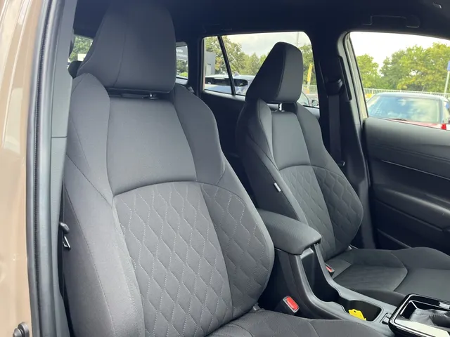 Toyota Corolla Cross Hybrid 140 Dynamic | All Seasons