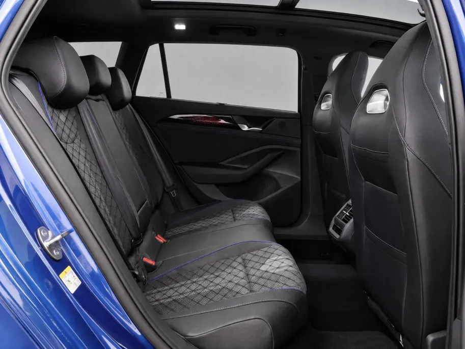 Volkswagen Passat Variant R-Line Edition 1.5 eHybrid 204 PK 6 versn. DSG