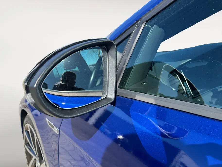 Volkswagen Golf 2.0 TSI 4Motion R | Carplay | Stoelverwarming | Parkeercamera | Climate Control