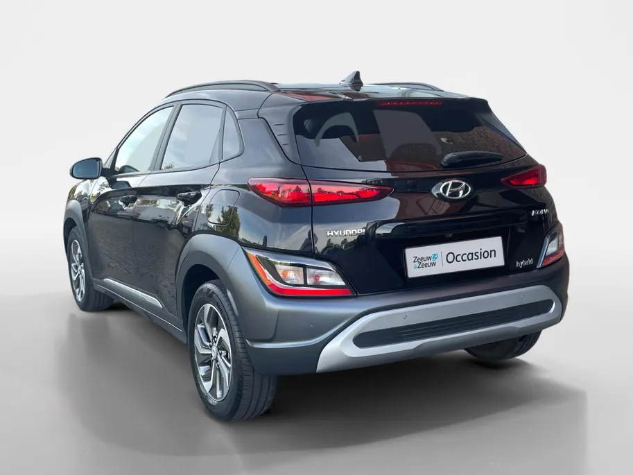 Hyundai Kona 1.6 GDI HEV Fashion Sky | Navigatie| Lichtmetalen velgen| Parkeersensoren| Schuif- kanteldak| Climate Controle| Adaptieve Cruise Controle| Dode hoeksensor|