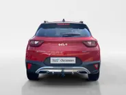 Kia Stonic 1.0 T-GDi MHEV GT-PlusLine | AUTOMAAT | Climate control | Dodehoekdetectie | Stoelverwarming en ventilatie | 17 inch lichtmetalen velgen | Navigatie | Parkeercamera | Elek.  schuif/kanteldak |