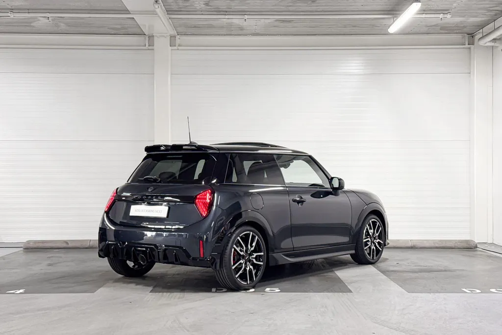 MINI Cooper 3-deurs JCW John Cooper Works