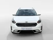 Kia Niro 1.6 GDi Hybrid ExecutiveLine | Trekhaak | Stoel verwarming en koeling | Lederen bekleding | Navigatie | Dodehoek detectie | Apple Carplay / Android Auto | Verbruik 1 op 20!