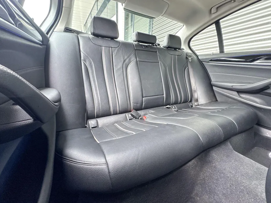 BMW 5 Serie Sedan 540i High Executive