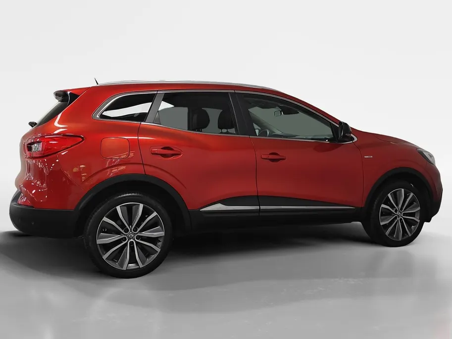 Renault Kadjar 1.2 TCe Bose NAVI AIRCO CAMERA 360 PARKEERSENSOREN BOSE GELUIDSSYSTEEM LM VELGEN HOGE INSTAP KEYLESS ENTRY DEALER ONDERHOUDEN