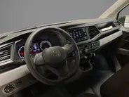 Volkswagen Bedrijfswagens Transporter 2.0TDi 110pk L2H1 30 · Achteruitrijcamera · Trekhaak · Stoelverwarming · Standkachel · Apple Carplay / Android Auto · Dakdragers ·