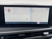 Hyundai Santa Fe 1.6 T-GDI PHEV Black Line 4WD 7-zitter 251PK | 62km WLTP elektrisch | Navigatie | Apple Carplay & Android Auto | Adaptive cruise control | Climate control | 360 camera | Stoelventilatie & verwarming | Stuurverwarming |