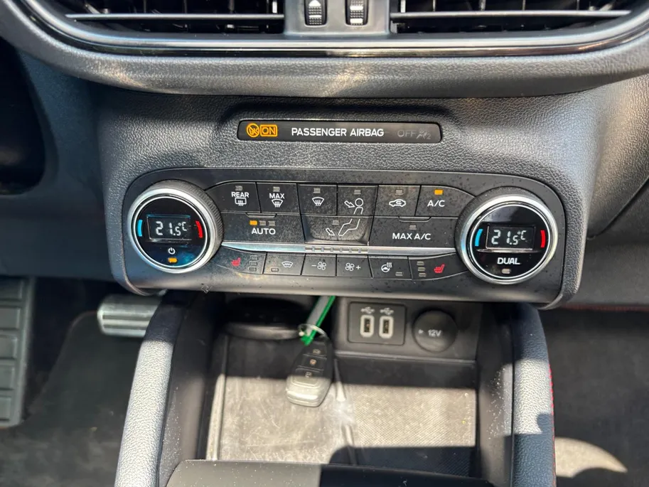 Ford Kuga 2.5 PHEV ST-Line X 225PK | Panoramadak | Adaptieve Cruise Control | BLIS | El. Stoel | LED | Head Up Display | Winter Pack | 20' Lichtmetalen velgen | Camera voor en achter