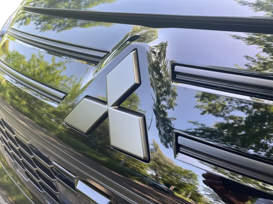 Mitsubishi Outlander 2.4 PHEV Black Edition 2.4 PHEV Black Edition | 6000 EURO KORTING | ALLE OPTIES | DIRECT LEVERBAAR |