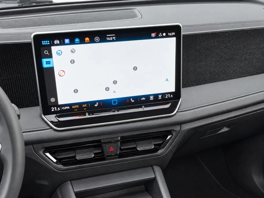 Volkswagen Tiguan 1.5TSI/150PK DSG Life Edition · Trekhaak · Navigatie · Apple/Android Car Play · Stoelverwarming · Garantie t/m 19-01-2028