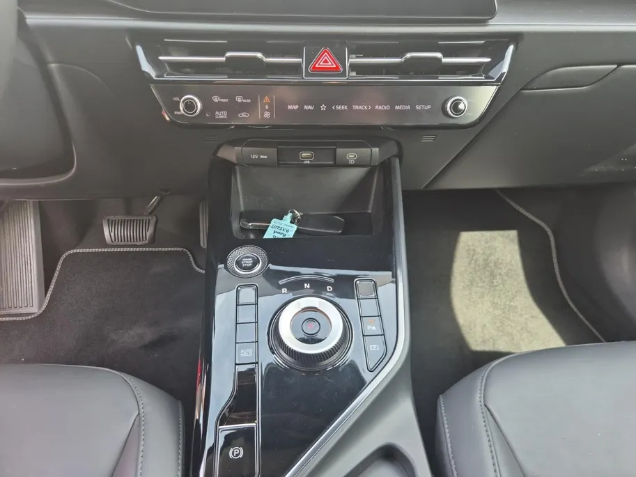 Kia Niro 1.6 GDi Hybrid DynamicLine | Cruise Control | Climate Control | Navigatie | Bluetooth | Afneembare Trekhaak | Camera |