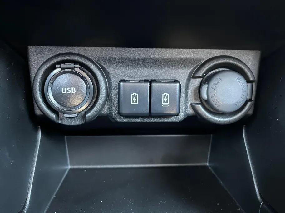 Suzuki Swift 1.2 Select Smart Hybrid | Adaptieve Cruise Control | Dodehoek Detectie | Stoelverwarming | Navigatie | Apple/Android Carplay |