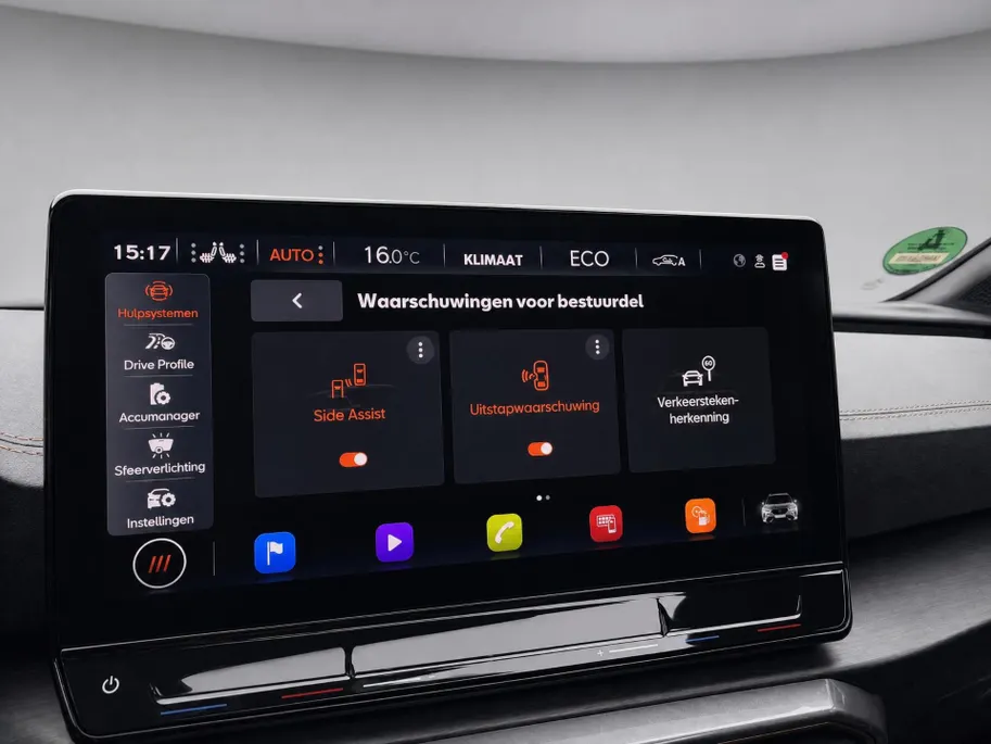 CUPRA Formentor 1.4 245pk DSG e-Hybrid VZ Performance · Panoramadak · Camera · Trekhaak · Apple/Android Car Play · Navigatie · Stoelverwarming · 19'' Inch ·