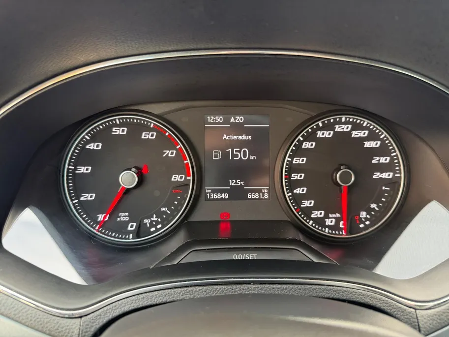 SEAT Arona 1.0 TSI Style Business Intense | Climate Control | Achteruitrijcamera | Parkeersensoren voor & achter | Cruise Control |