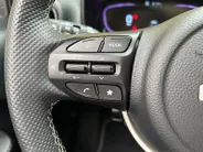 Kia Picanto 1.0 DPI GT-Line Automaat | Apple Carplay / Android Auto | Navigatiesysteem | Stoel + Stuurverwarming | Elektrisch Bedienbaar Schuif / Kanteldak | Parkeersensoren + Camera Achter | Cruise Control | Dodehoekdetectie + Correctie | Lichtsensor | 16'Lichtmetal
