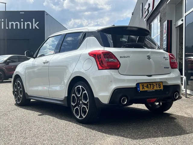 Suzuki Swift 1.4 Sport Smart Hybrid | Navi | Camera | 14483km