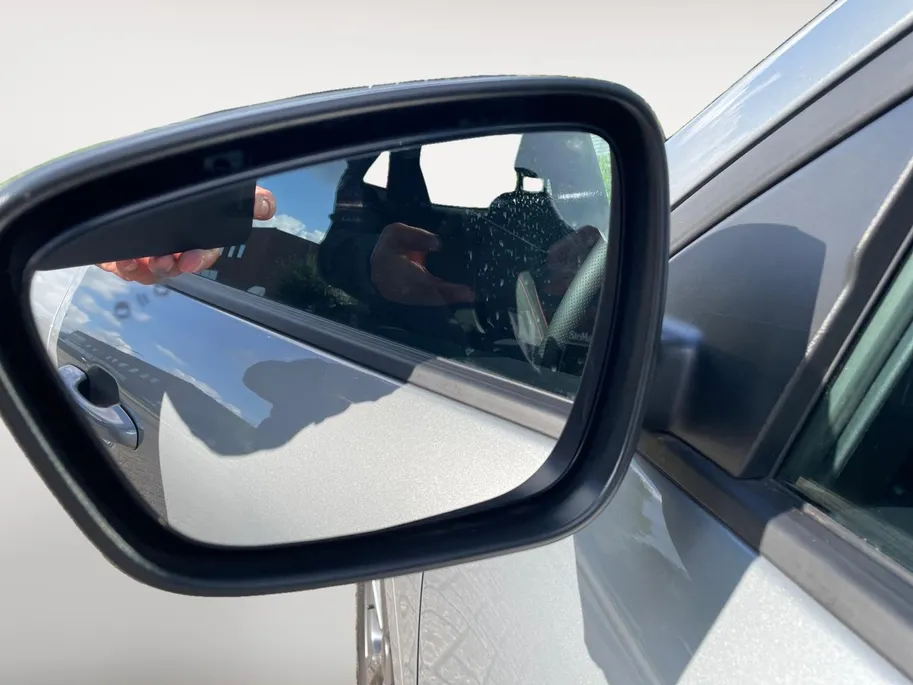 Ford Kuga 2.5 PHEV ST-Line | Uit Voorraad Leverbaar!! | Inkl. Trekhaak | 18 inch lichtmetalen velgen | Sportieve 'ST-Line' bodykit | Electrische Voorruit verwarming |