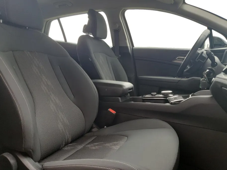 Kia Sportage 1.6T Hybrid DynamicLine | Navigatie | Camera | Parkeersensoren voor en achter | Apple Carplay / Android Auto |