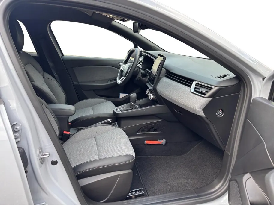 Renault Clio 1.6 E-Tech Full Hybrid 145 techno | Apple CarPlay/Android Auto | Climate Control | Cruise Control | Full LED | Camera | Parkeersensoren | Digital Cockpit | Licht & Regen Sensor |