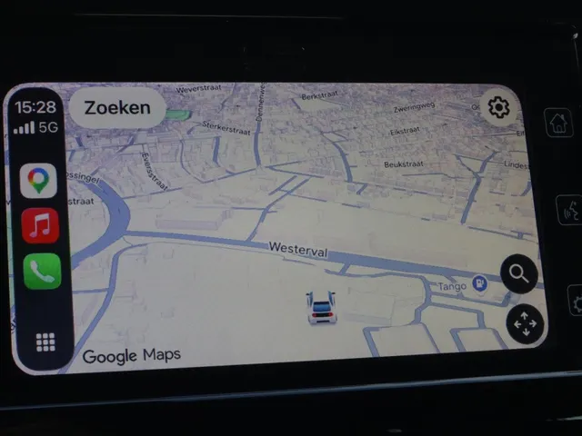 Suzuki Swift 1.2 Style Hybrid Automaat | Carplay | Keyless | AdaptiveCruise | AllSeasons