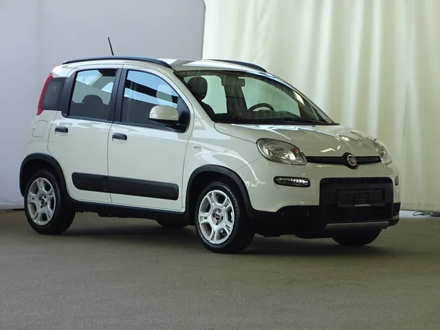 Fiat Panda 1.0 Hybride City Life 5 zits
