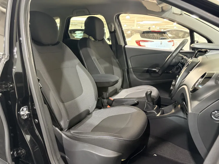 Renault Captur 90PK TCe Dynamique | Navi | Camera | Parkeersensoren | Climate Control | Cruise Control | Lichtmetalen Velgen | Licht & Regen Sensor | Bluetooth | USB | LED Dagrijverlichting |
