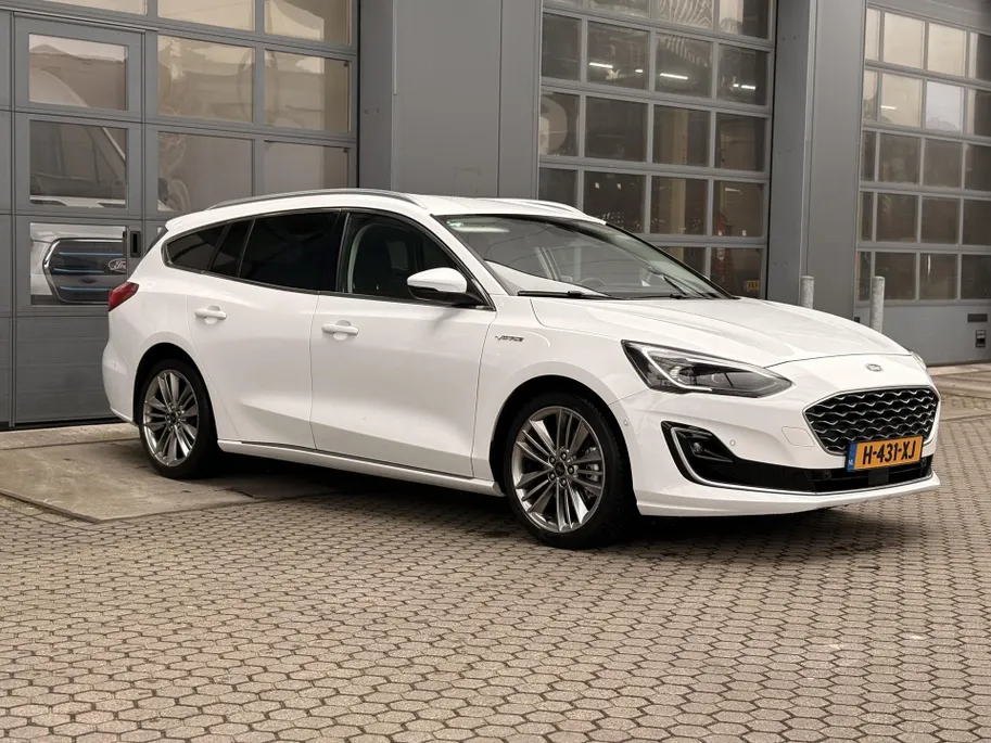 Ford Focus Wagon 1.5 EcoBoost Automaat Vignale I WINTER PACK I DRIVER ASSISTANCE PACK I MATRIX LED-KOPLAMPEN I APPLE CARPLAY / ANDROID AUTO I B&O SOUNDSYSTEM I