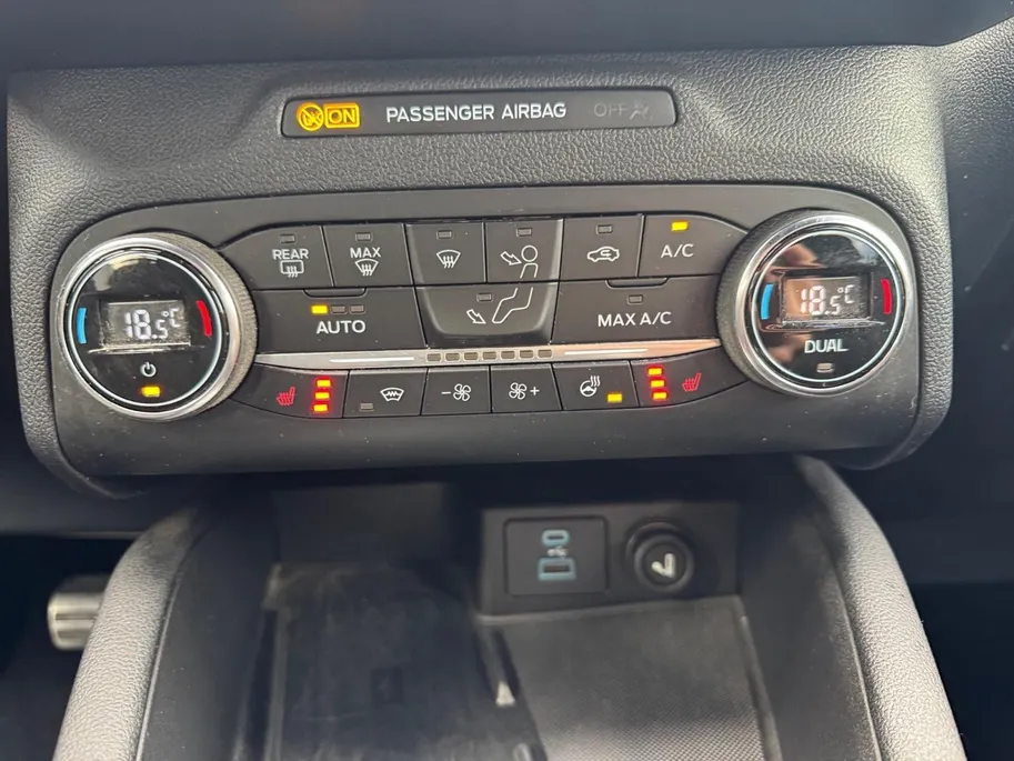 Ford Kuga 2.5 PHEV ST-Line X | Trekhaak | Navigatie | Stoel + Stuurverwarming | Keyless entry | Adaptive cruise control