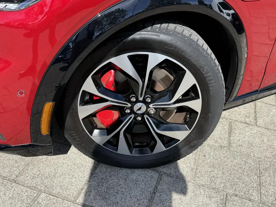 Ford Mustang Mach-E AWD 75 kWh