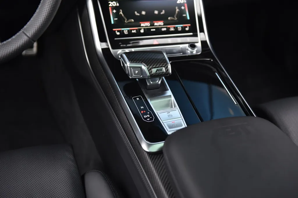 Audi RSQ8-R ABT 740PK QUATTRO