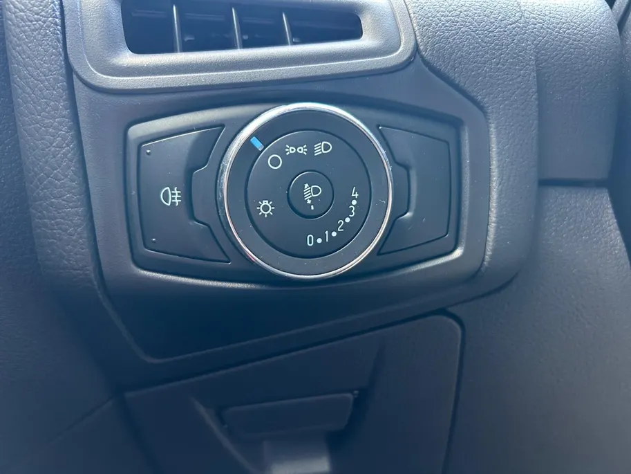 Ford Focus Wagon 1.0 EcoBoost Edition | Cruise Control | Lederen Bekleding | Telefoon Voorbereiding | Parkeersensoren |