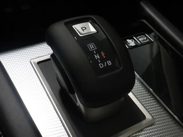 Mitsubishi Outlander 2.4 PHEV Instyle Trekhaak | Panodak | Adaptive Cruise | All Seas