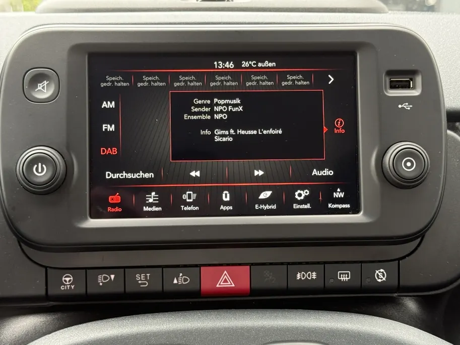 Fiat Panda 1.0 Hybrid Pandina | Airco | Carplay | Cruise | 5zits | PDC