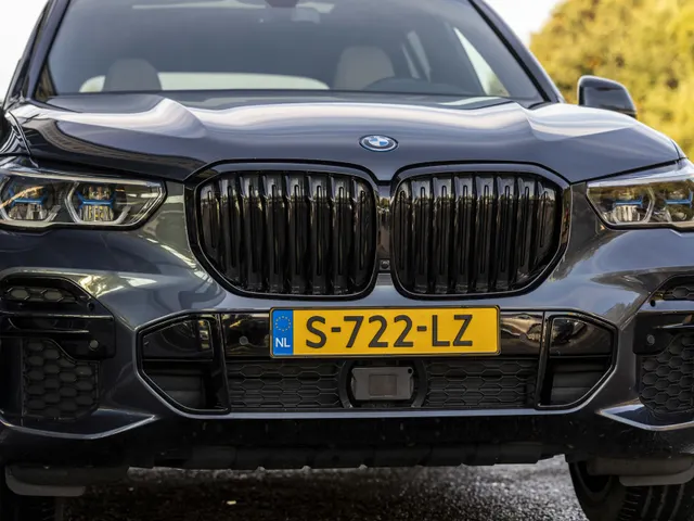 BMW X5 xDrive45e High Executive | M-pakket | Panoramadak | HUD